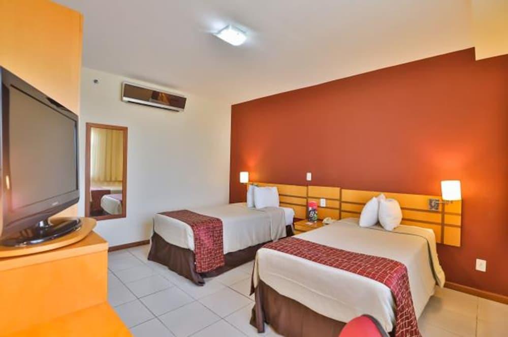 Vitoria Praia Hotel 外观 照片